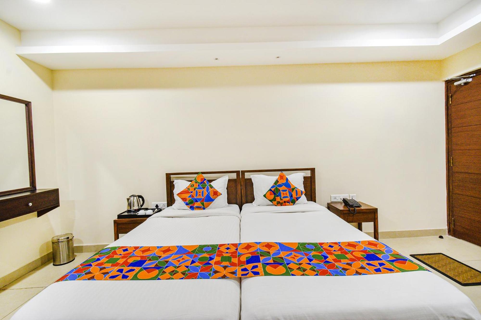 היידראבד Fabhotel Prime Am Suites - Nr Yashoda Hospitals - Secunderabad מראה חיצוני תמונה
