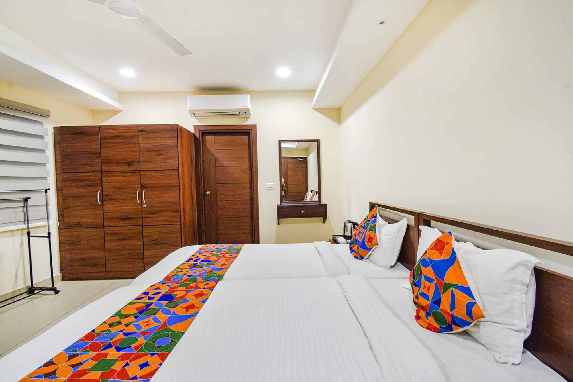 היידראבד Fabhotel Prime Am Suites - Nr Yashoda Hospitals - Secunderabad מראה חיצוני תמונה